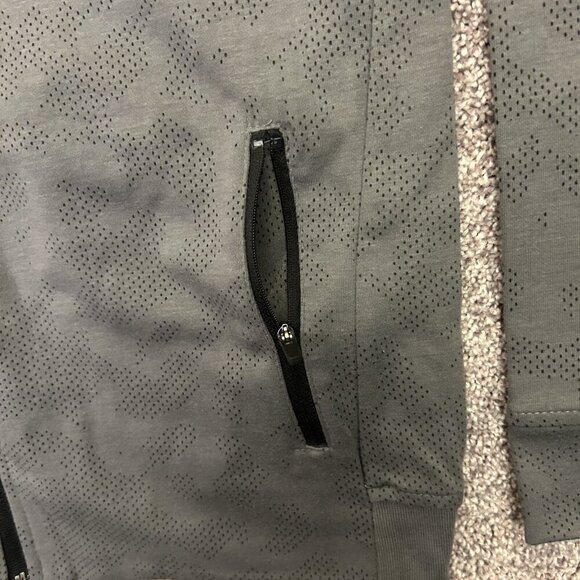 Umbro Kids Tech Soccer Full Zip Jacket Size XL (16/18) Gray Zipped Pockets NWT - Picture 6 of 14